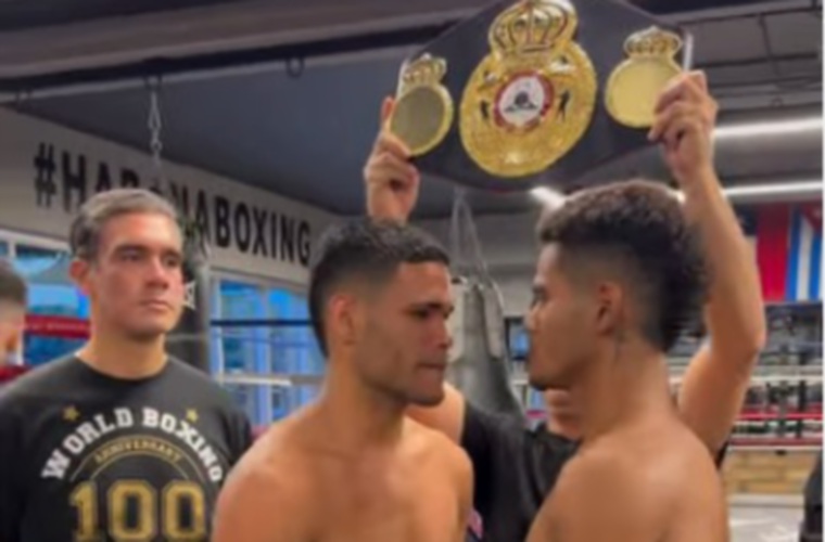 José Núñez (der.) y Erislandy Álvarez.