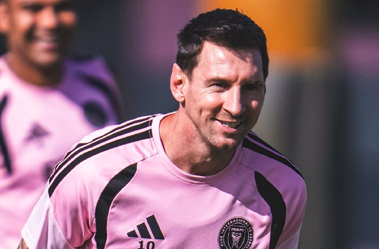 Lionel Messi entrenando.