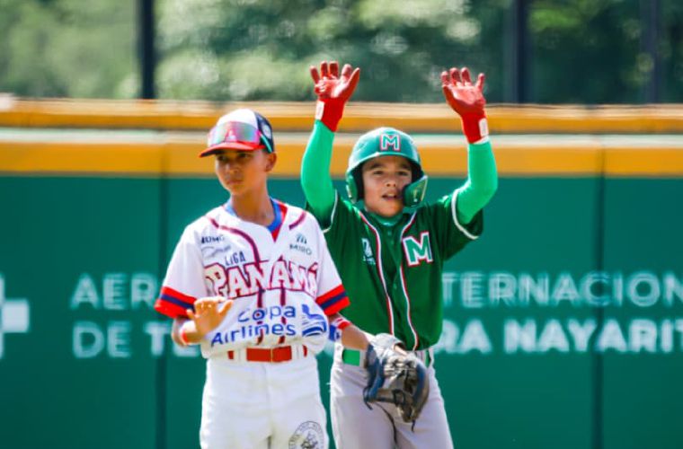 Partido entre Panamá y México Verde.