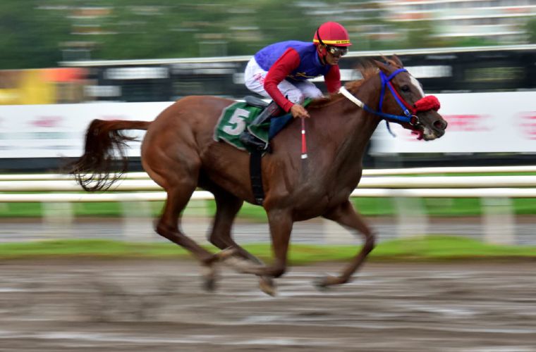 Wonder Lady durante la carrera.