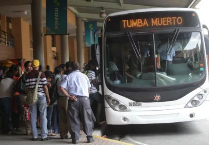 Desvíos por desfile de Navidad en San Miguelito. Foto: Archivo