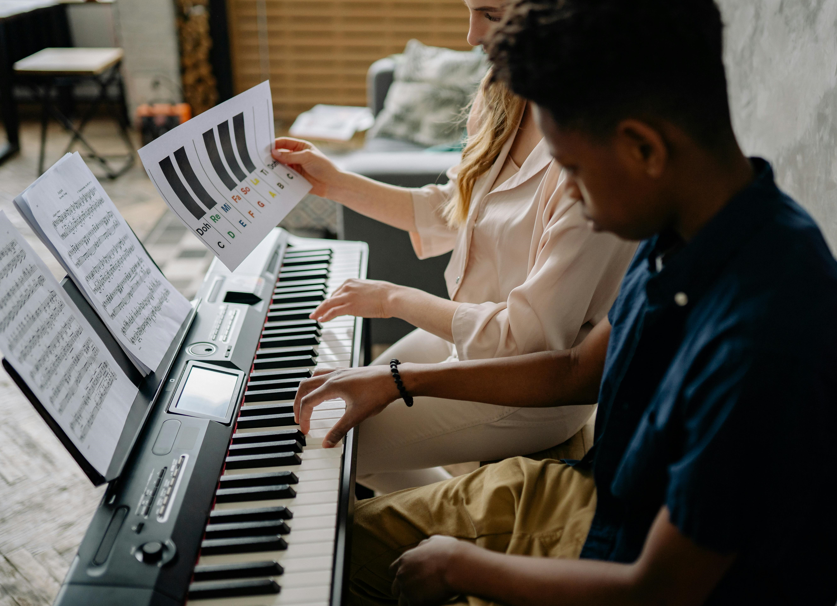 Habrá talleres de pintura, danza moderna y solfeo. Foto: Pexels