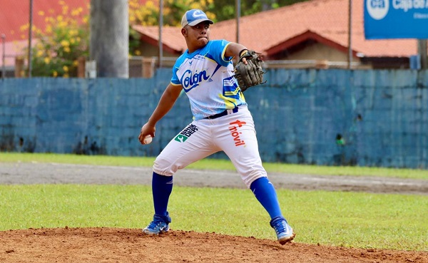 Colón debutará el viernes 10 de enero ante Panamá Metro en el Estadio Nacional Rod Carew. Foto: Fedebeis