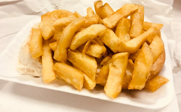 Las comidas procesadas, las frituras y el azúcar pueden tener un efecto directo en la salud. Foto: Pexels