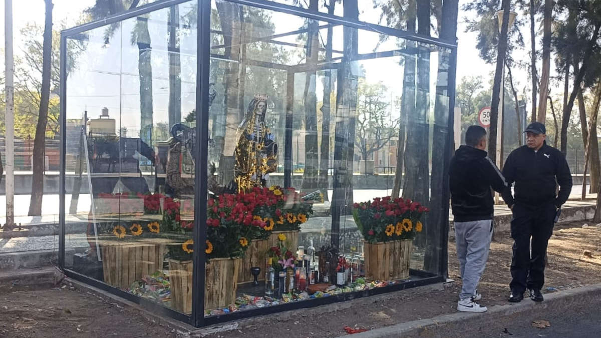 altar satánico, México, Iztacalco, lo quitaron, adoración, cabreos