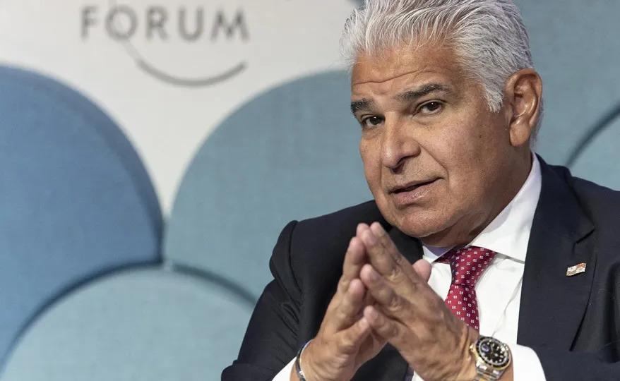 Mulino brinda declaraciones en medio de Foro Económico en Davos, Suiza.  (Foto:Efe)