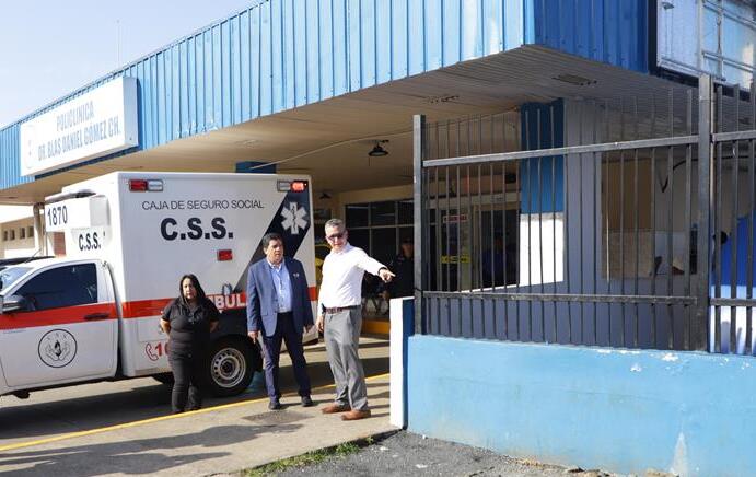 Se necesita más espacio en el área de odontología y laboratorios clínicos.