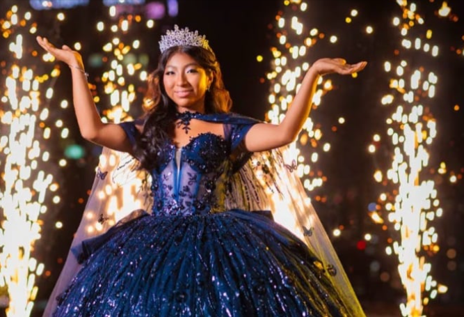 La Princesa de Cañazas realiza hoy su fiesta de quinceaños. Foto: Grey Díaz
