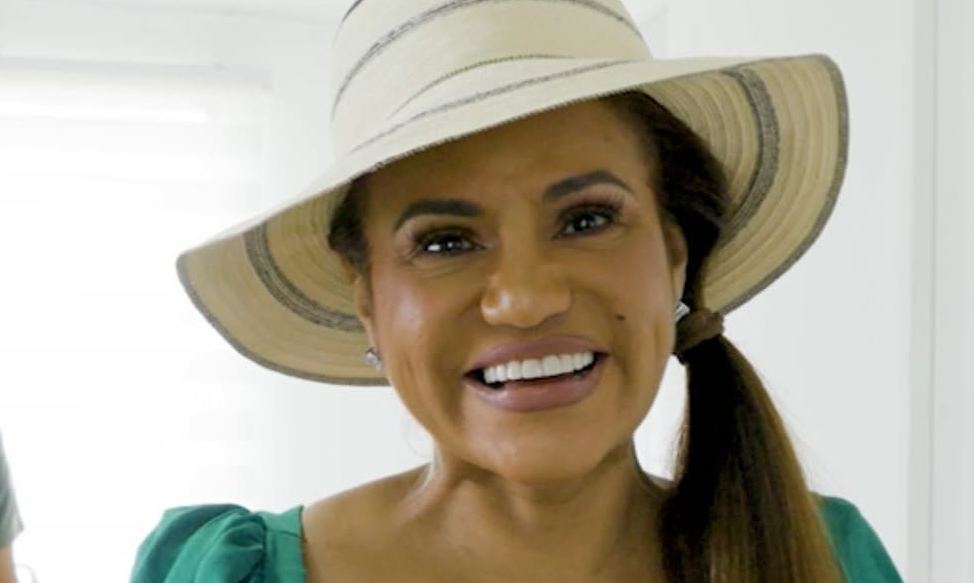 Sandra Sandoval sorprendida por la cantidad de personas en El Gavilán. Foto: Cortesía