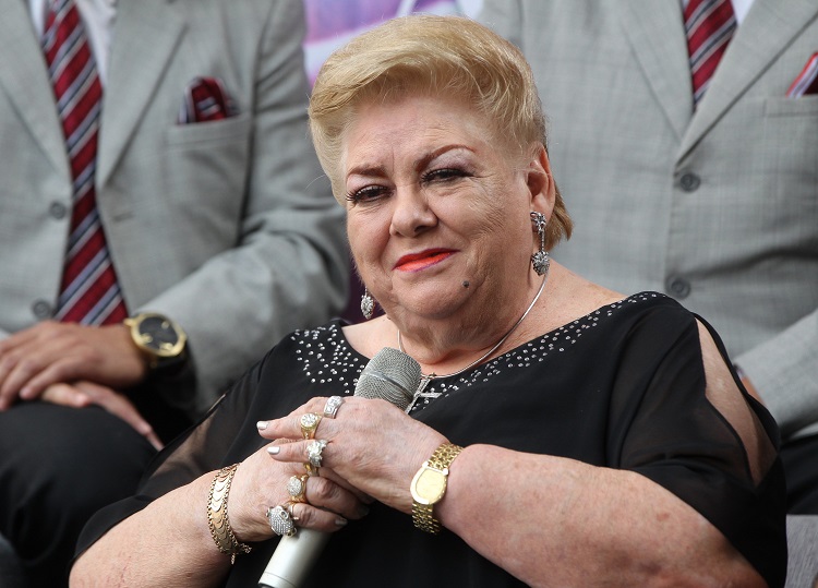 Paquita la del Barrio, problemas de salud, no puede caminar, está estable