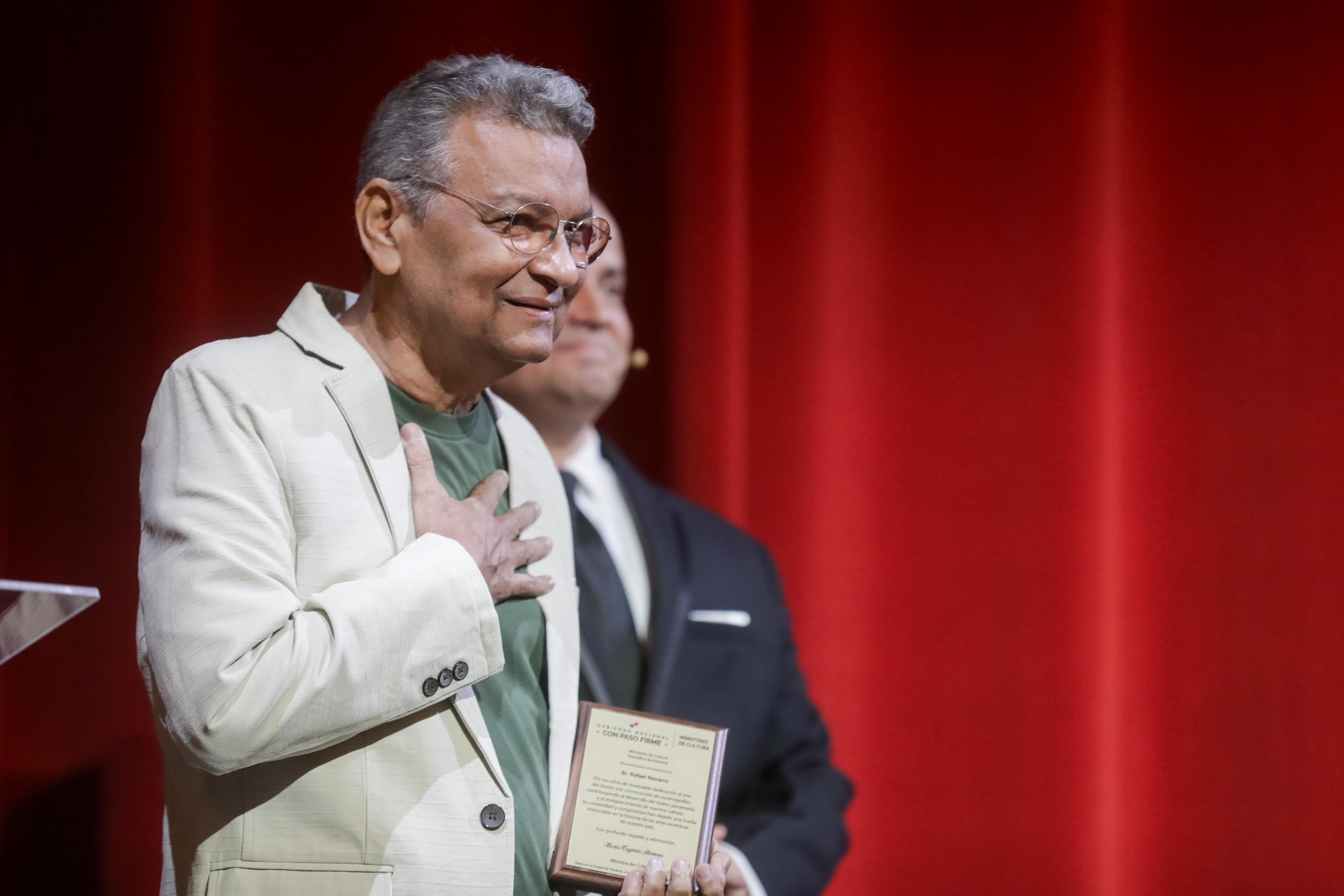Rafael Navarro ha sido pieza clave en la puesta en valor del teatro panameño. Foto: Cortesía