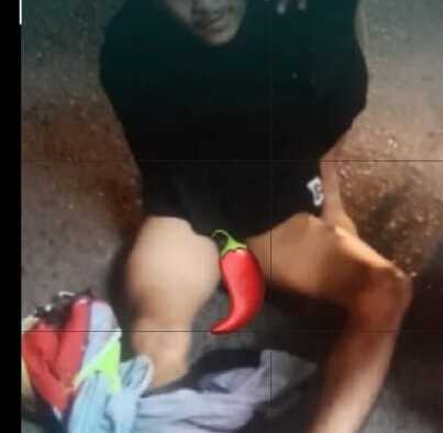 Casi lo desnudaron.   ( Foto: Panamá Este News)