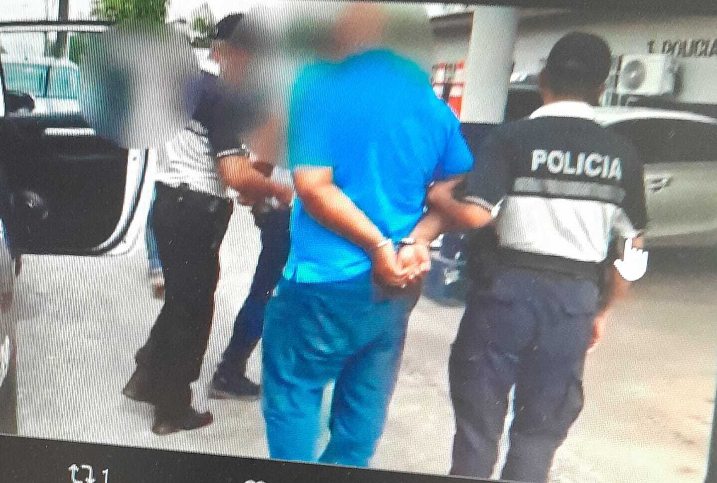 Los dos detenidos por tráfico ilegal de migrantes.