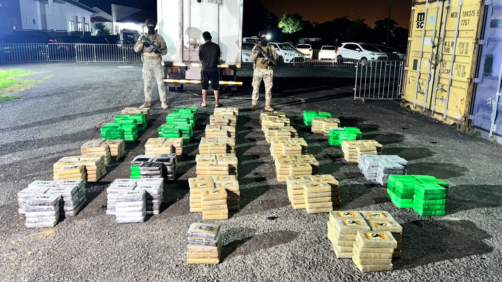 Los paquetes de droga decomisados.