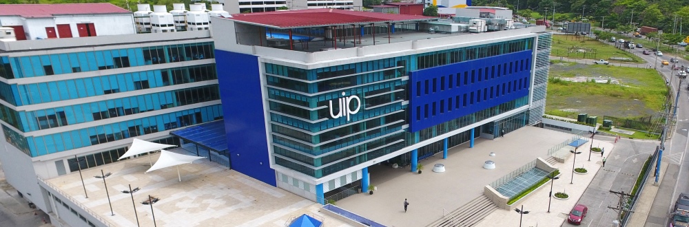 Sede principal universitaria ubicada en la avenida Tumba Muerto.