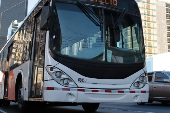 En el recorrido se harán todas las paradas del sistema. Foto:  Mi Bus