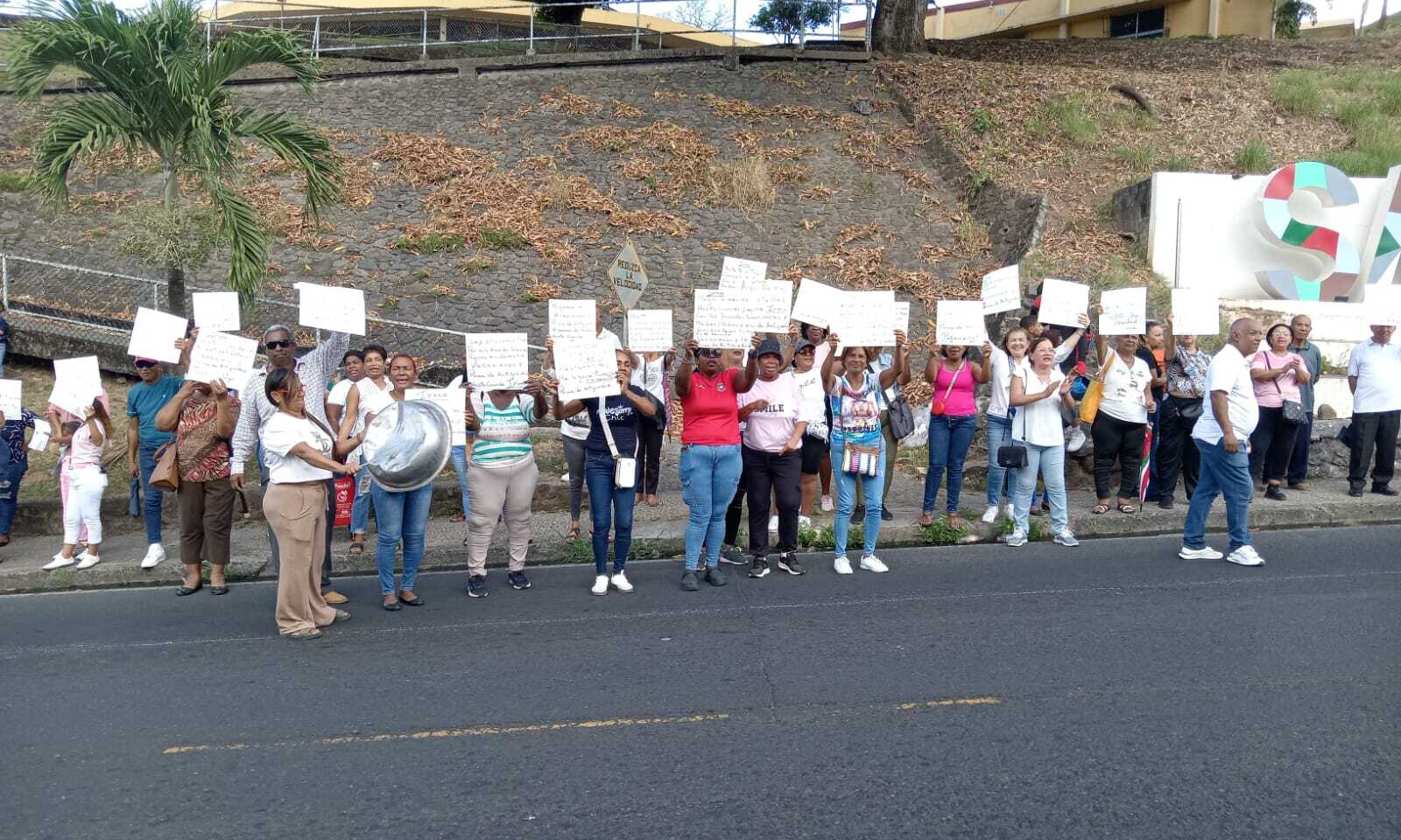 Quieren su plata ya trabajada.