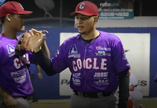 El equipo de Coclé es el actual campeón de la categoría. Foto: Fedebeis