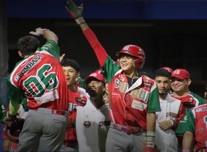 El equipo juvenil de béisbol de Chiriquí. Foto: Fedebeis
