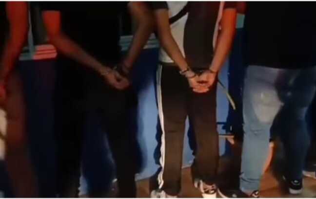 Los detenidos tras persecución policial.