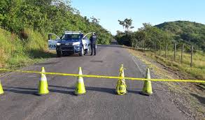 La Policía Nacional mantiene operativo en busca de los criminales.