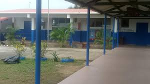 Escuela de Agua Buena.