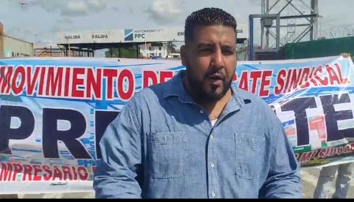 El dirigente sindical explica detalles del reclamo.