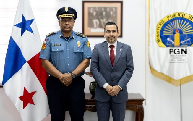 Coronel Álvarez junto al procurador Gómez.     (Foto: Ilustrativa)