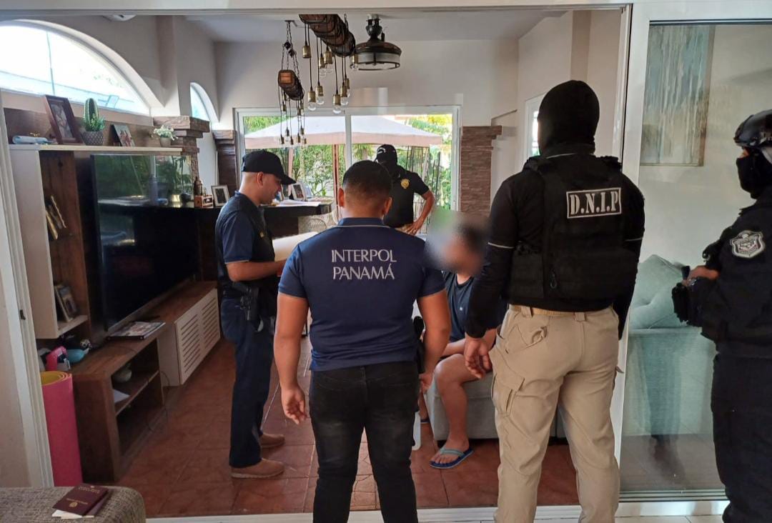 Ecuatoriano aprehendido en una lujosa casa en Panamá.