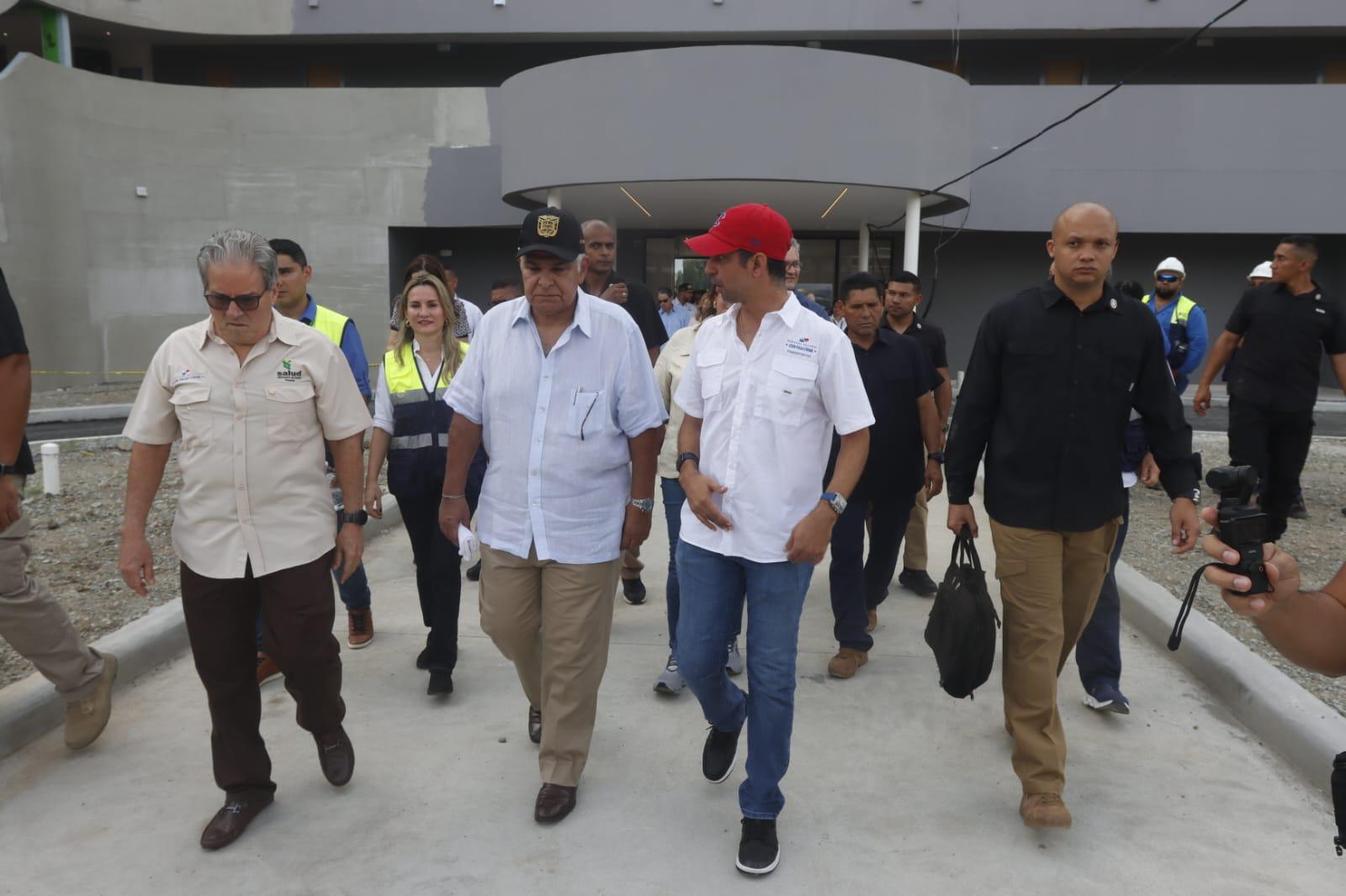 Recorrido por las instalaciones deportivas.
