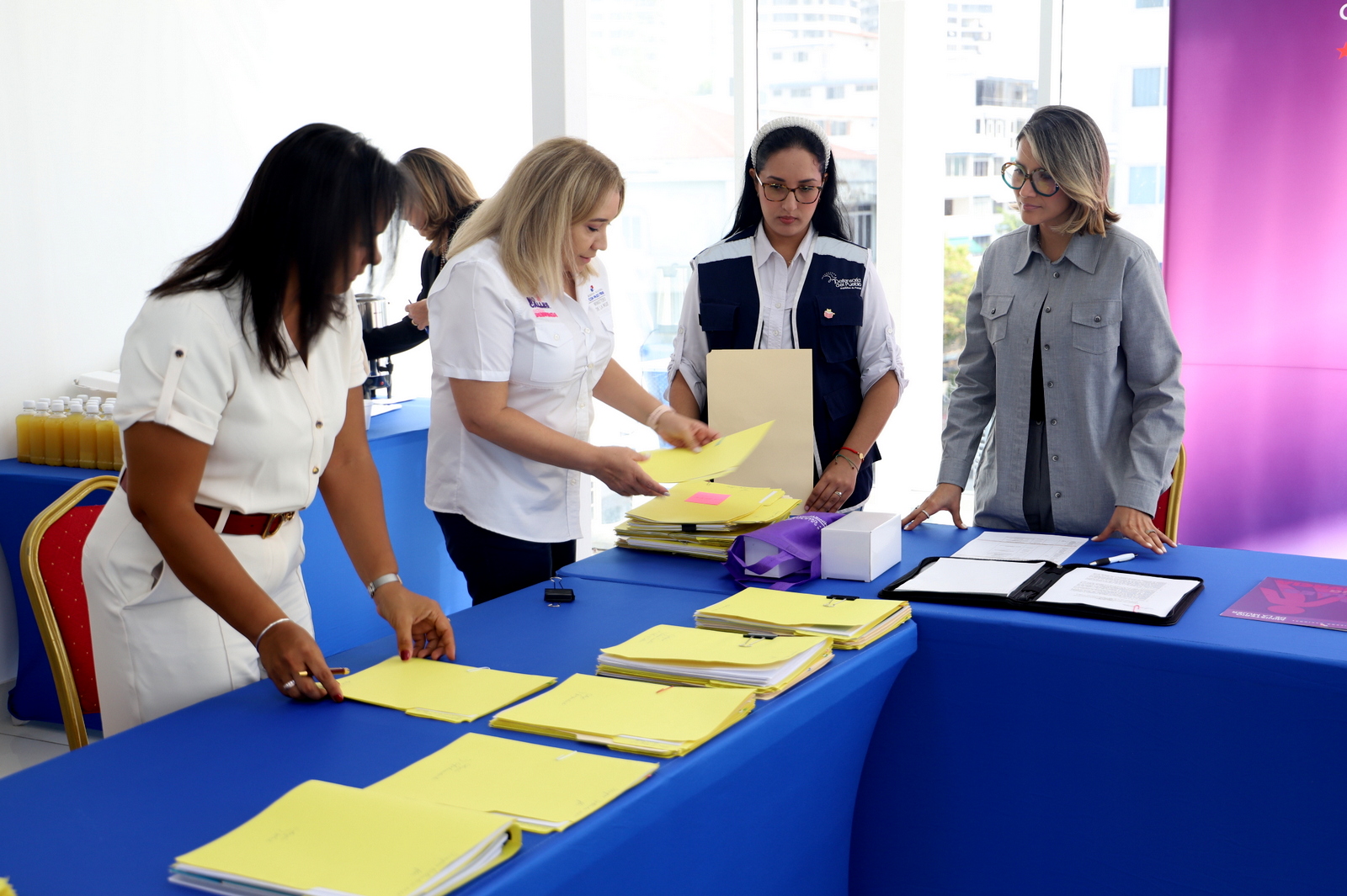 Este concurso es organizado por la Defensoría del Pueblo en alianza con el Ministerio de la Mujer. Foto: Cortesía
