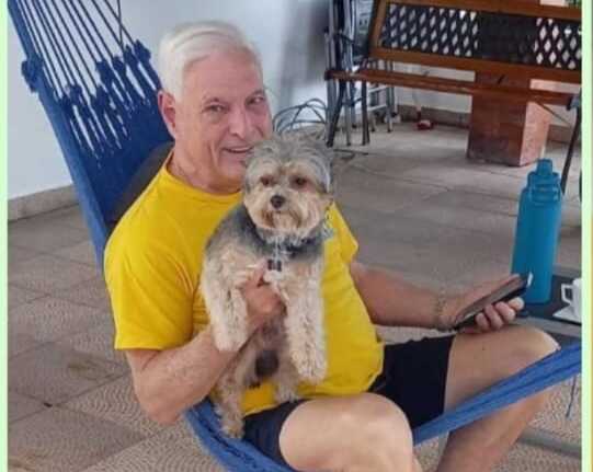 Martinelli en su hamaca.