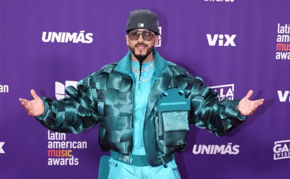 Yandel lanza el primer álbum de reguetón grabado en vivo. Foto: EFE