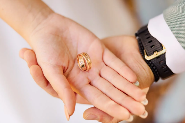 Matrimonio lavanda: La nueva tendencia de la Generación Z. Foto: Pexels