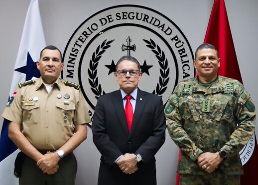 Acto de traspaso de mando en el Senafront.