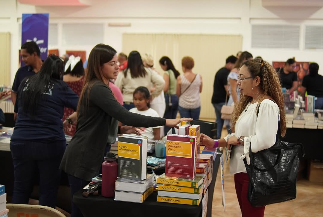 En 20 ediciones anteriores, la FIL ha congregado a más de un millón 150 mil visitantes. Foto: CAPALI