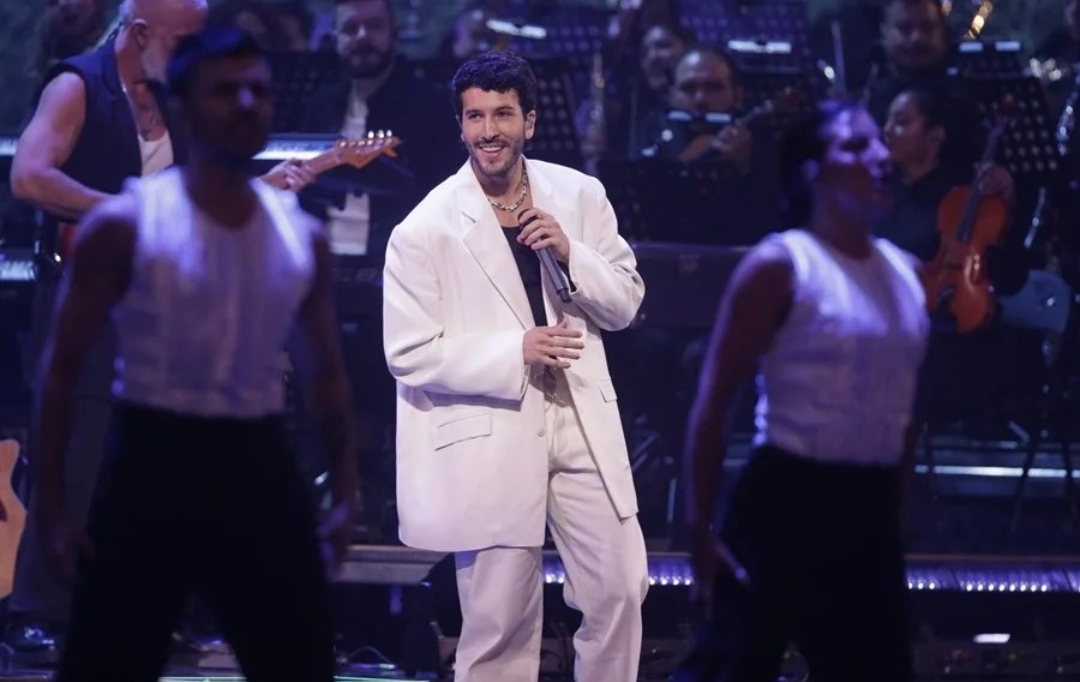 El artista Sebastián Yatra. Foto: EFE 