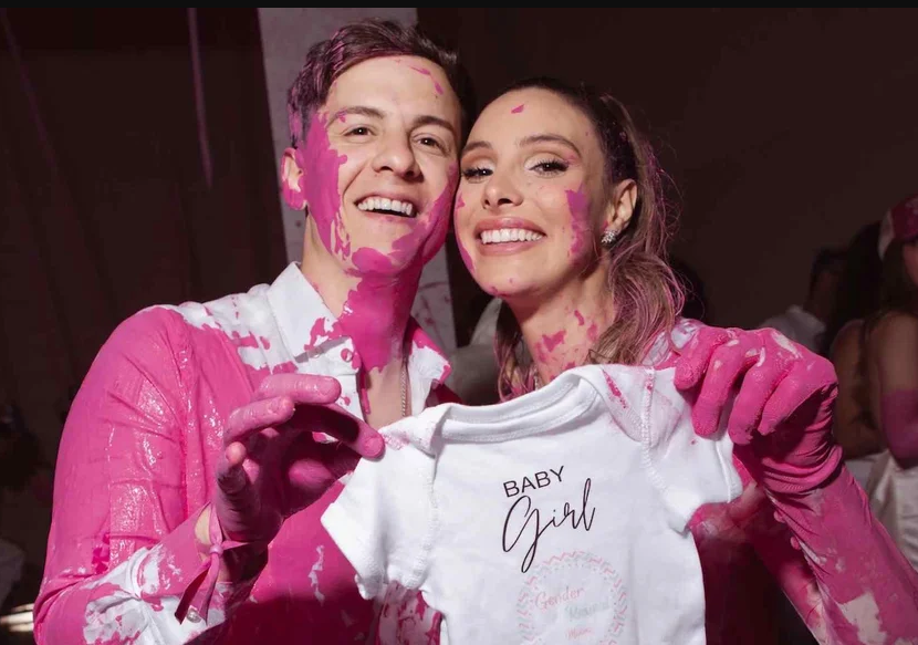 La pareja hizo el anuncio en la fiesta exclusiva. Foto: EFE