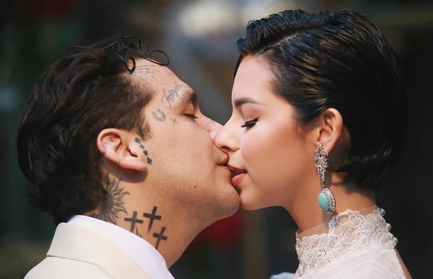 Ángela Aguilar y su esposo. Foto: Instagram