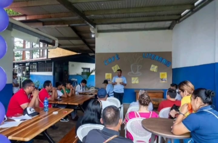 Docentes Ngäbe-Buglé fortalecen habilidades literarias en clínica intensiva de cuentos. Foto: Cortesía