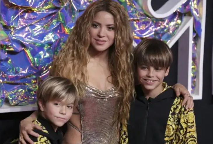 Shakira y sus hijos. Foto: Archivo EFE