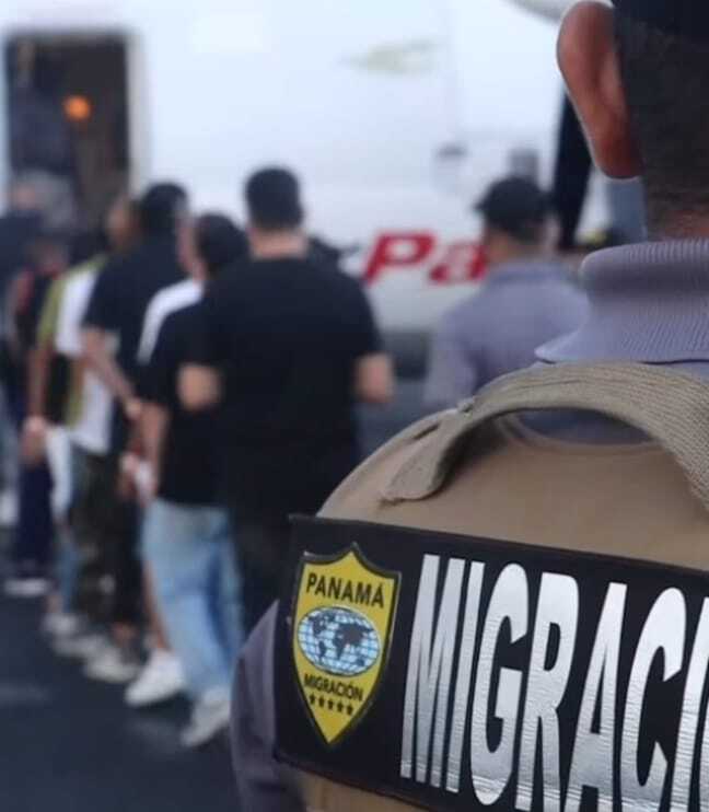 "Por fuera y sin piquera".