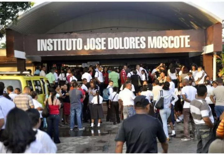 Piden que docentes que atiendan a sus hijos.       (Foto: Ilustrativa)