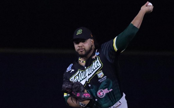 El izquierdo Pedro Torres se acreditó el triunfo.