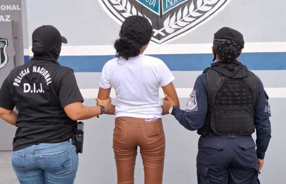 Mujer cae por estafa.