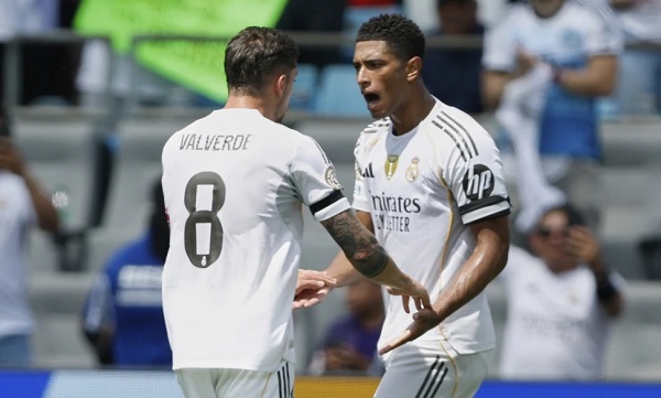 Federico Valverde y Jude Bellingham celebran el primer gol del Real Madrid, anotado por Bellingham. Foto: EFE