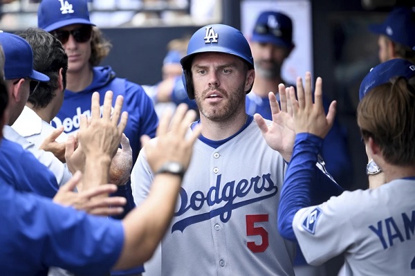 Freddie Freeman fue la figura de los Dodgers. Foto: EFE