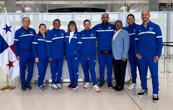 La delegación panameña que competirá a partir de hoy martes en el Campeonato Suramericano de la Consubowl, que tiene como sede la ciudad de Buenos Aires, Argentina.