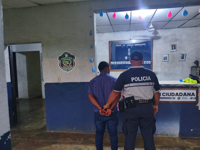 El sospecho se mantendrá detenido durante los seis meses con que cuent el Ministerio Público para investigar.  /  Foto: PN