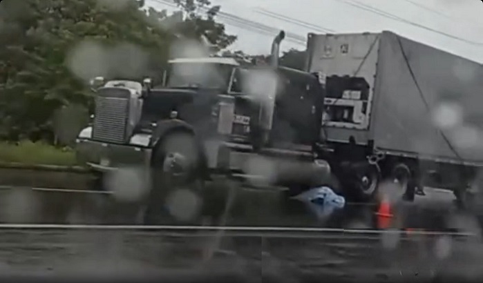 La víctima falleció de forma instantánea.  /  Captura de video: RetenChiriqui